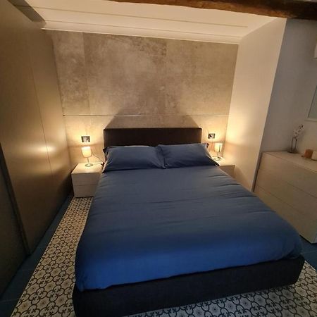 Chiaja Lux House Apartman Nápoly Kültér fotó