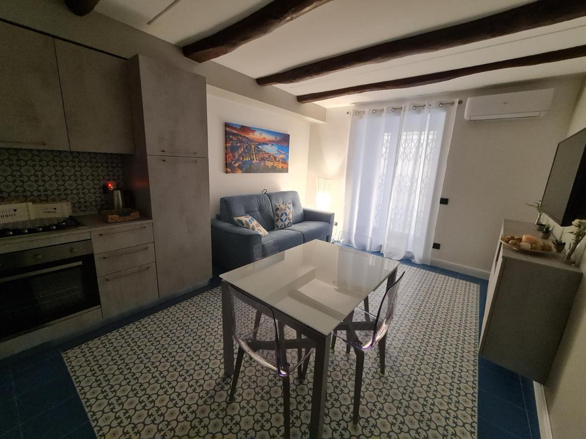 Chiaja Lux House Apartman Nápoly Kültér fotó