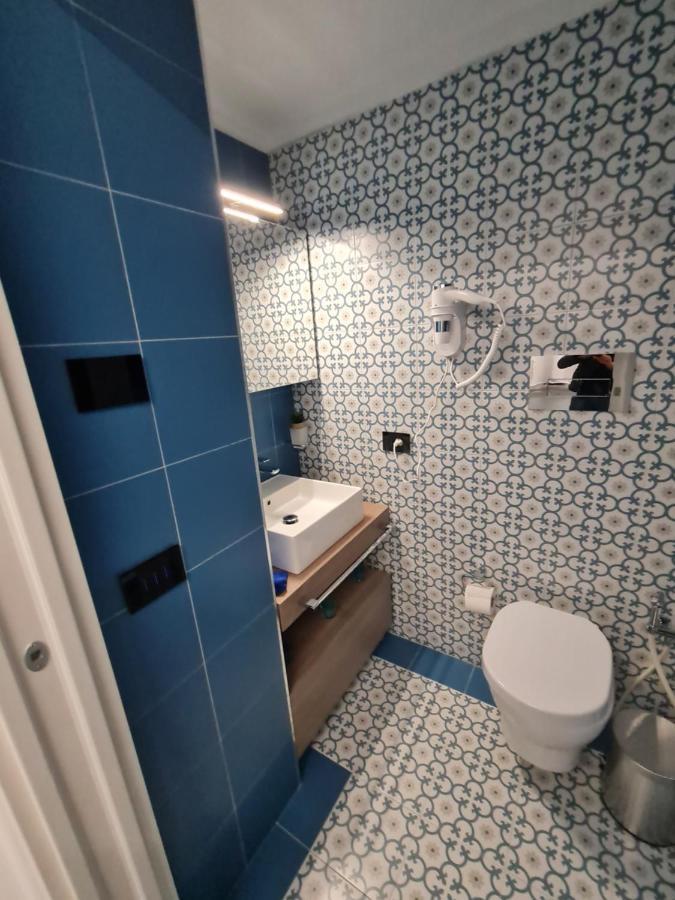 Chiaja Lux House Apartman Nápoly Kültér fotó