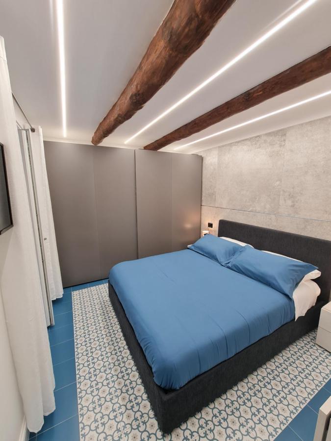 Chiaja Lux House Apartman Nápoly Kültér fotó